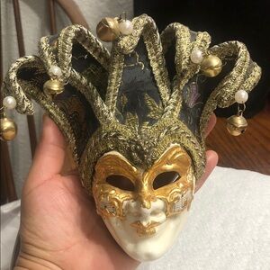 Venezia Black and Gold Jester Mask